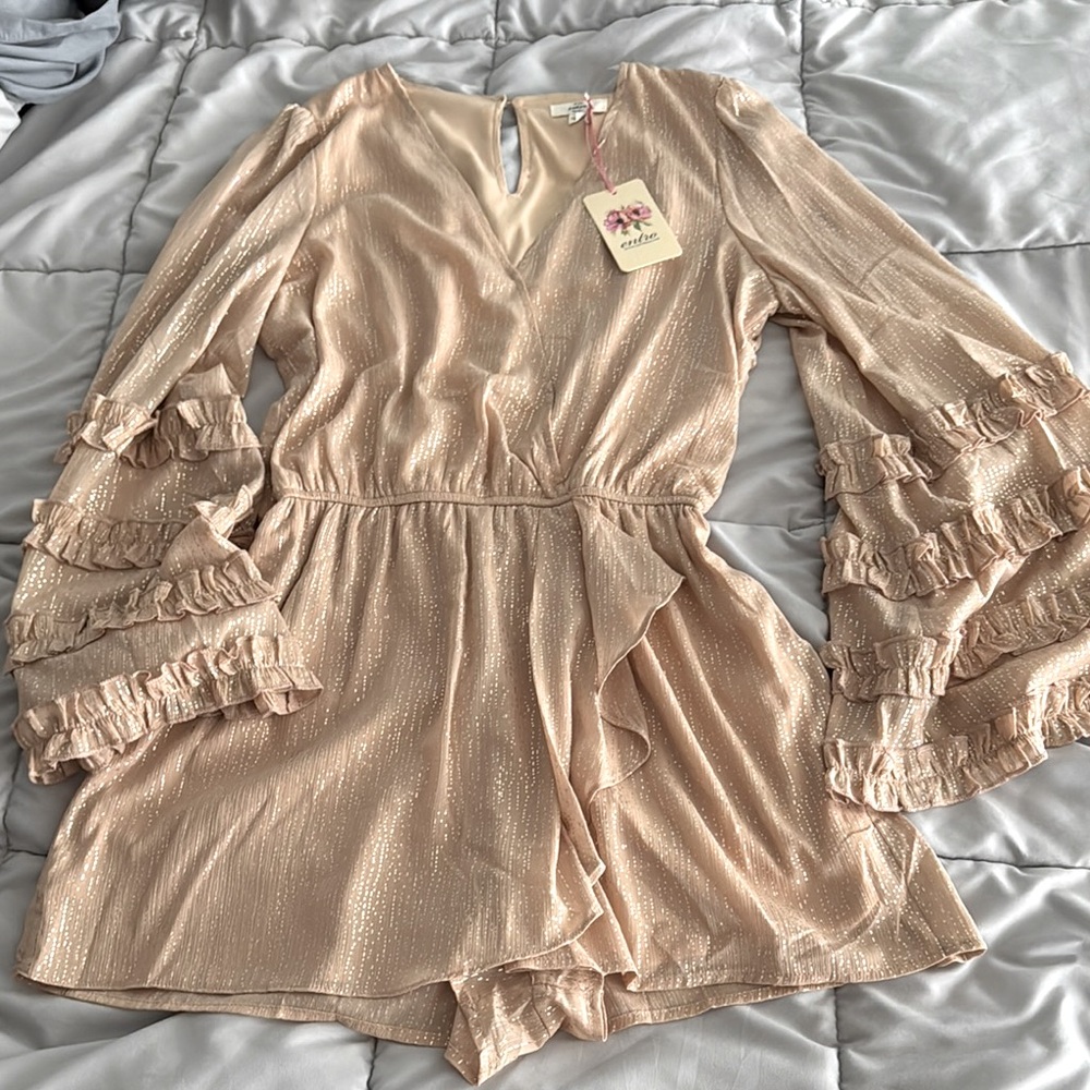 ENTRO NWT  CONCERT READY Romper With Hints of Shimmer throughout